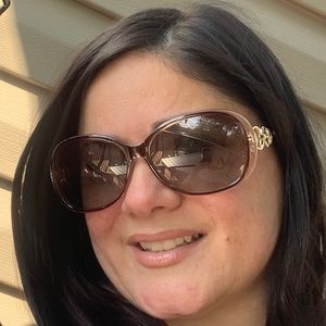 Meet your Posher, Rosalia